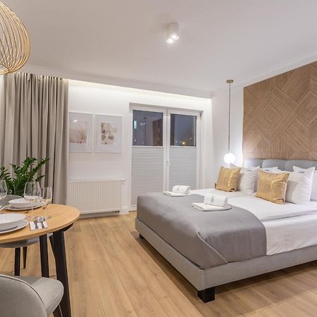 Ambria Apartments Debina シフィノウイシチェ エクステリア 写真