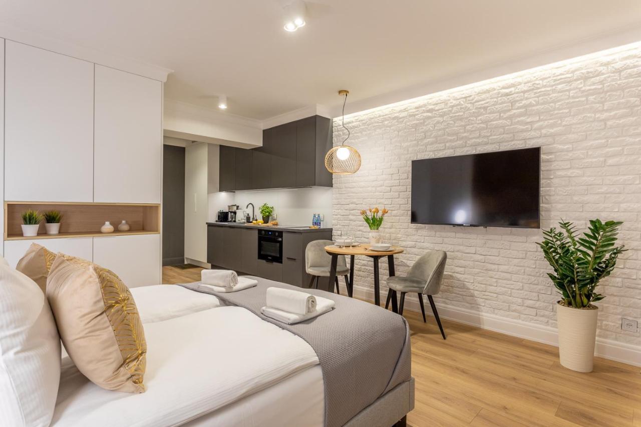 Ambria Apartments Debina シフィノウイシチェ エクステリア 写真