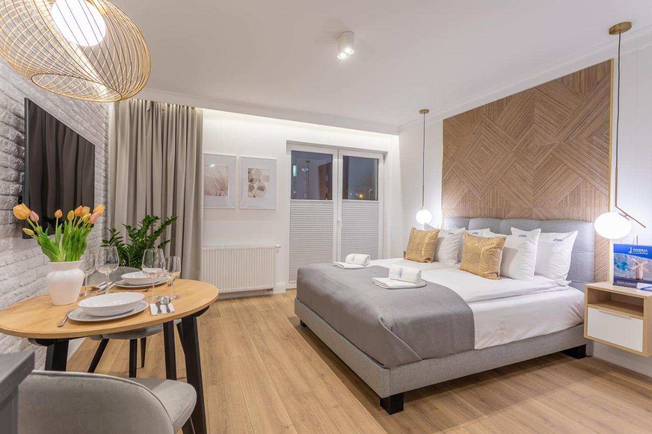 Ambria Apartments Debina シフィノウイシチェ エクステリア 写真