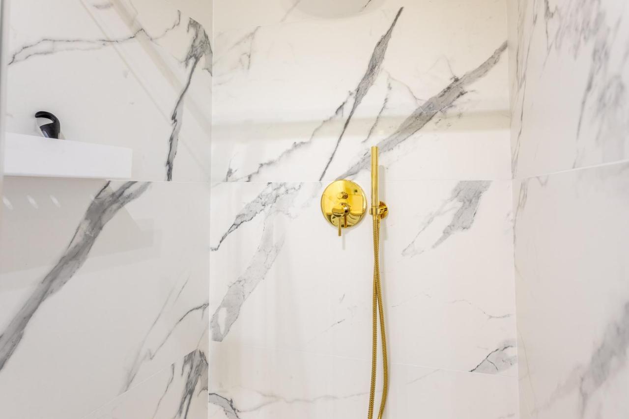 Ambria Apartments Debina シフィノウイシチェ エクステリア 写真